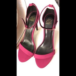 Purple/pink high heels